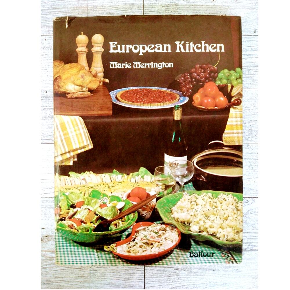 European Kitchen HCDJ Cookbook Vtg 1974 - RARE HTF 1st Ed - Marie Merrington
